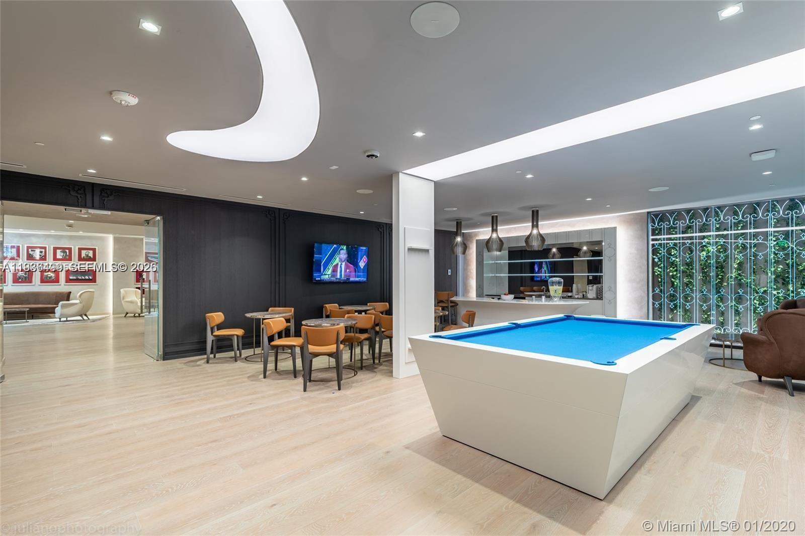 1000 Brickell Plz #3902, Miami FL 33131