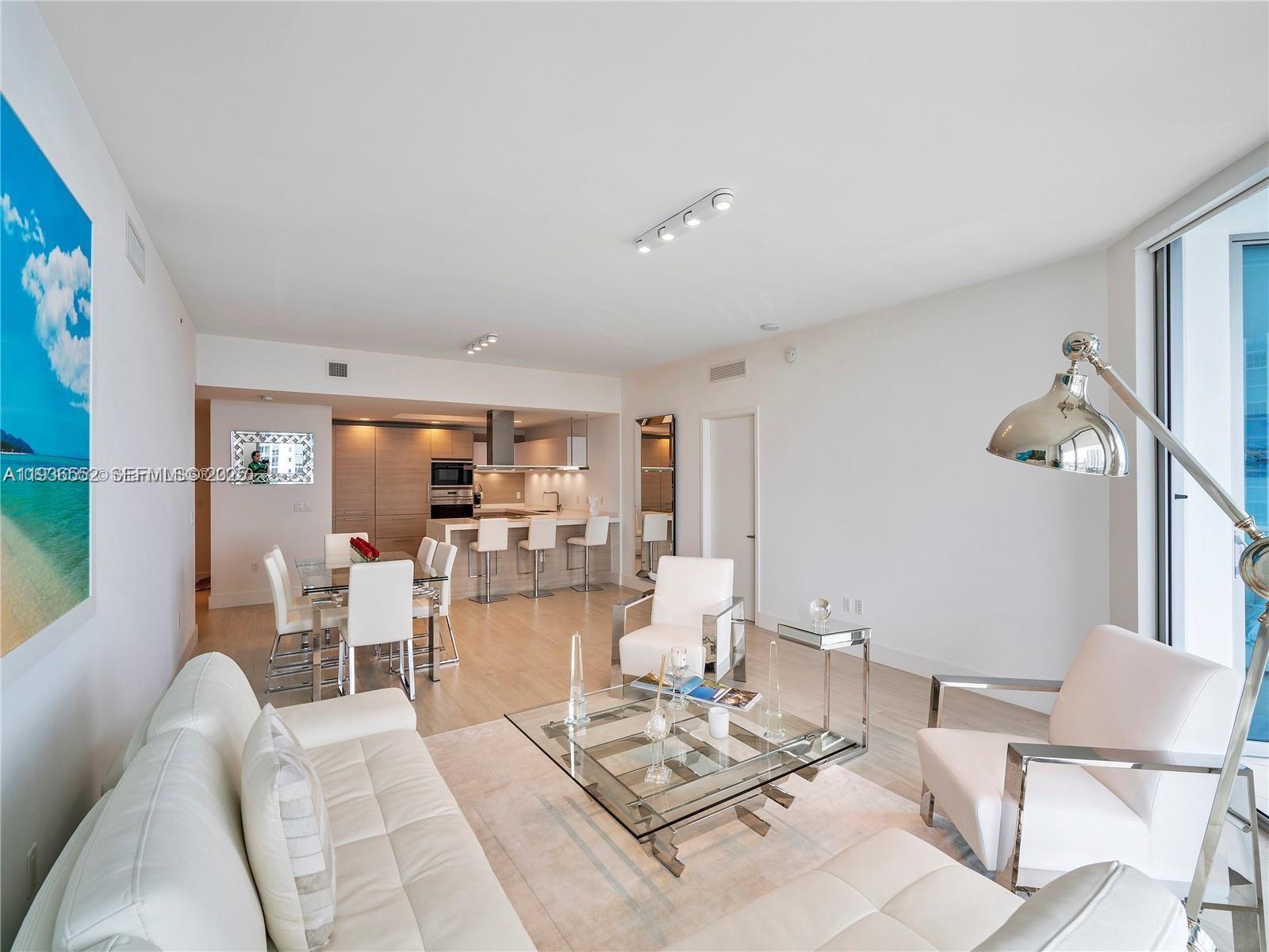 17301 Biscayne Blvd #1105, North Miami Beach FL 33160