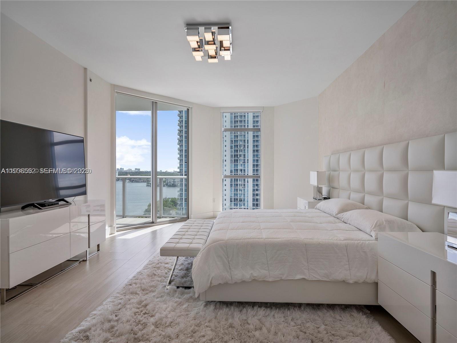 17301 Biscayne Blvd #1105, North Miami Beach FL 33160