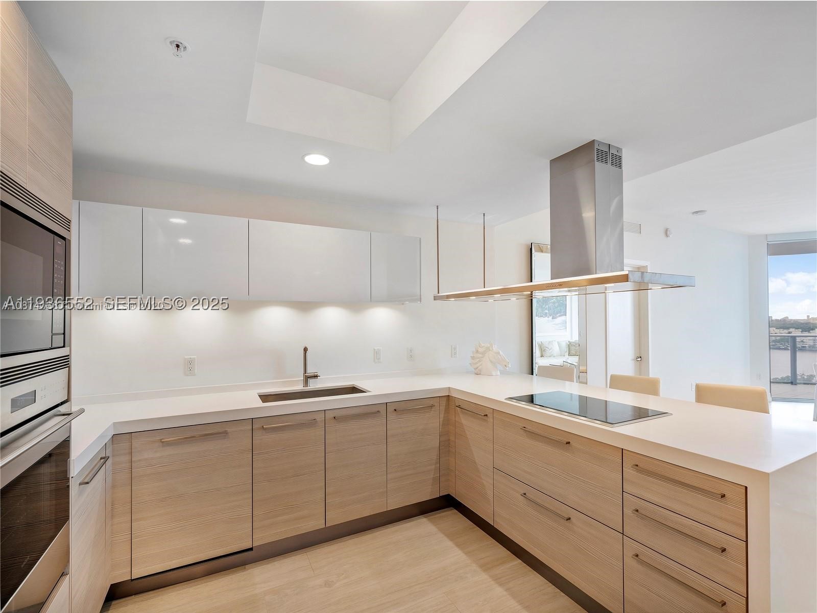 17301 Biscayne Blvd #1105, North Miami Beach FL 33160