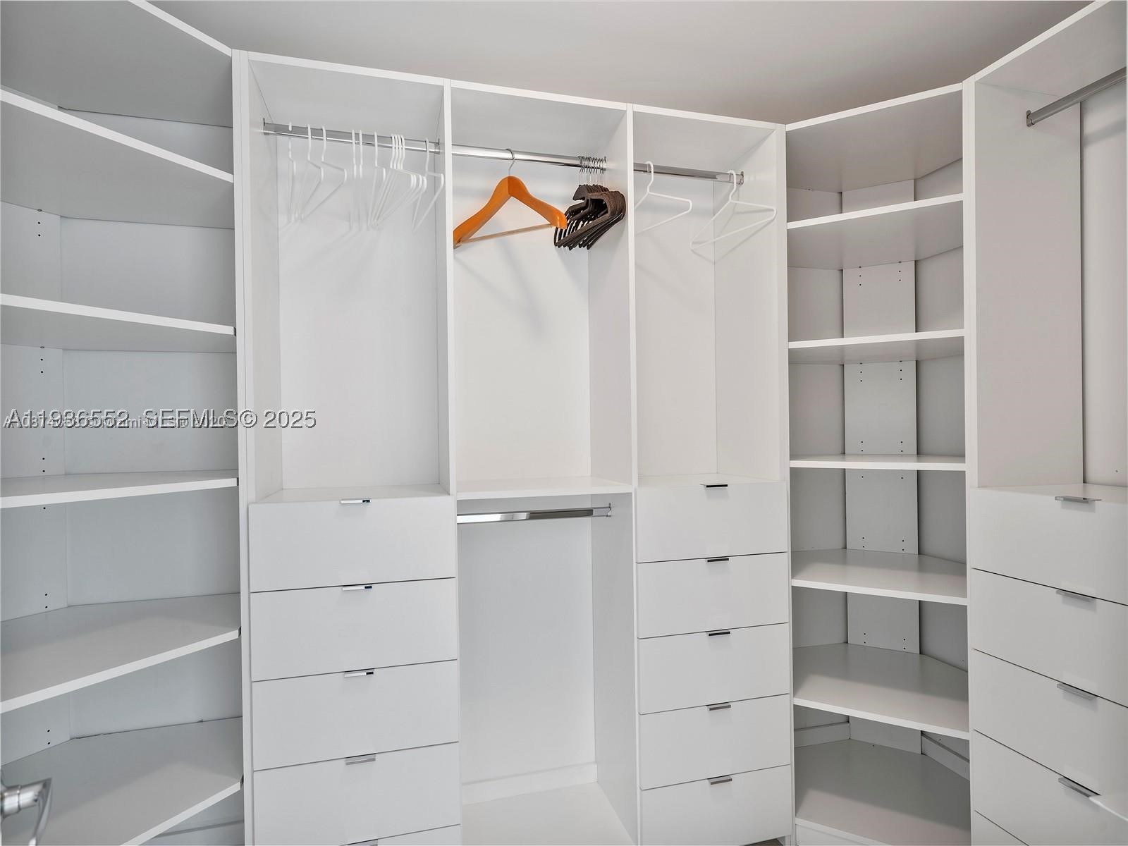 17301 Biscayne Blvd #1105, North Miami Beach FL 33160