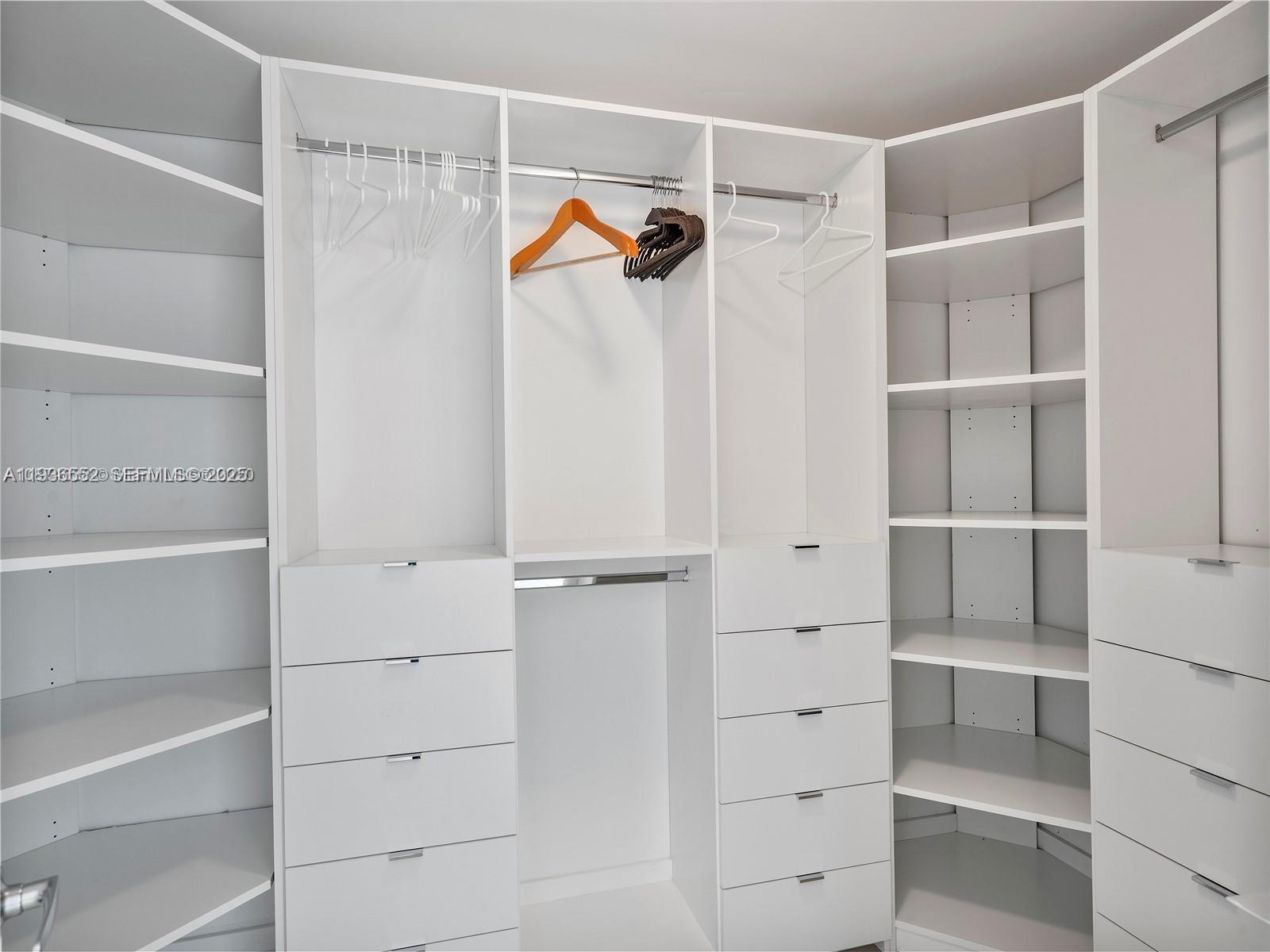 17301 Biscayne Blvd #1105, North Miami Beach FL 33160