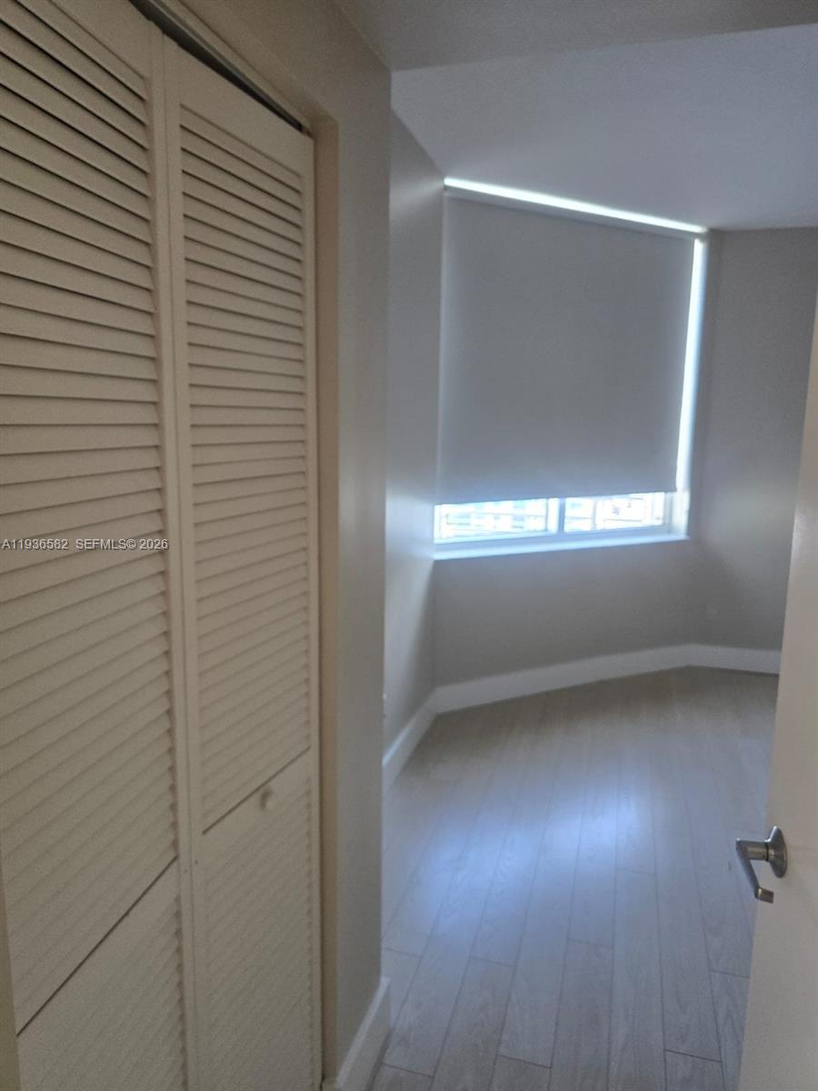 325 S Biscayne Blvd #3221, Miami FL 33131