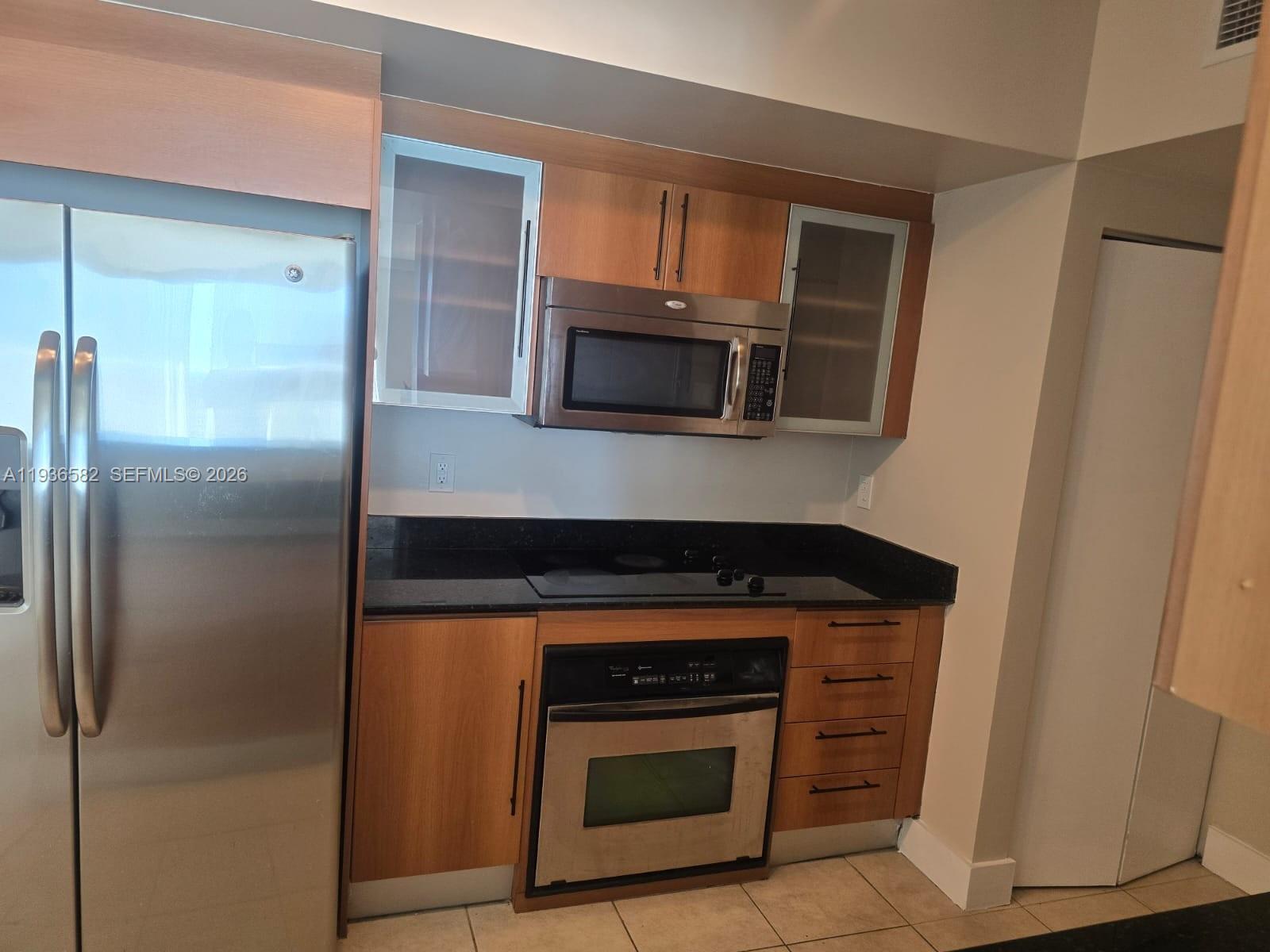 325 S Biscayne Blvd #3221, Miami FL 33131