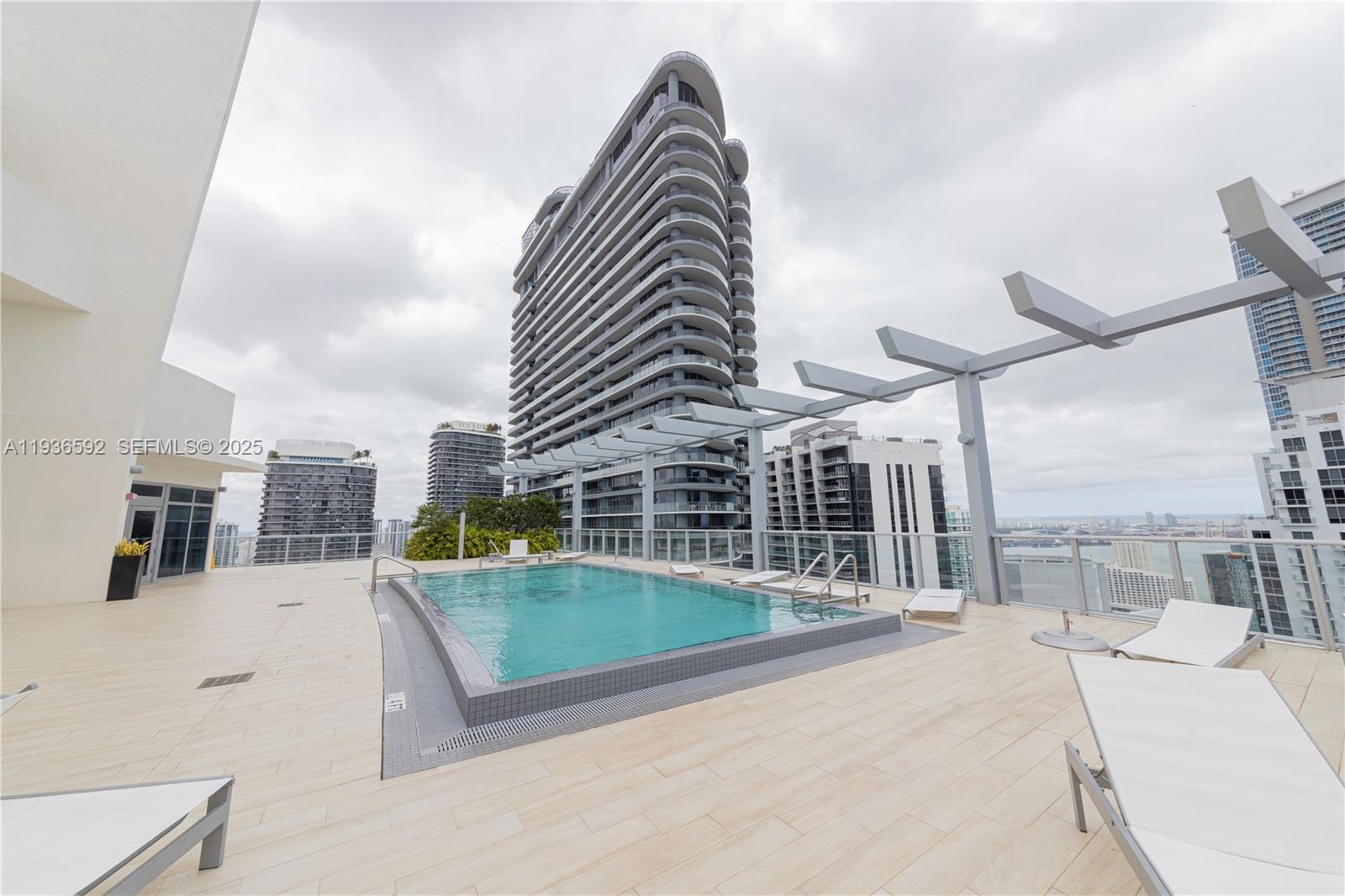 1100 S Miami Ave #1707, Miami FL 33130