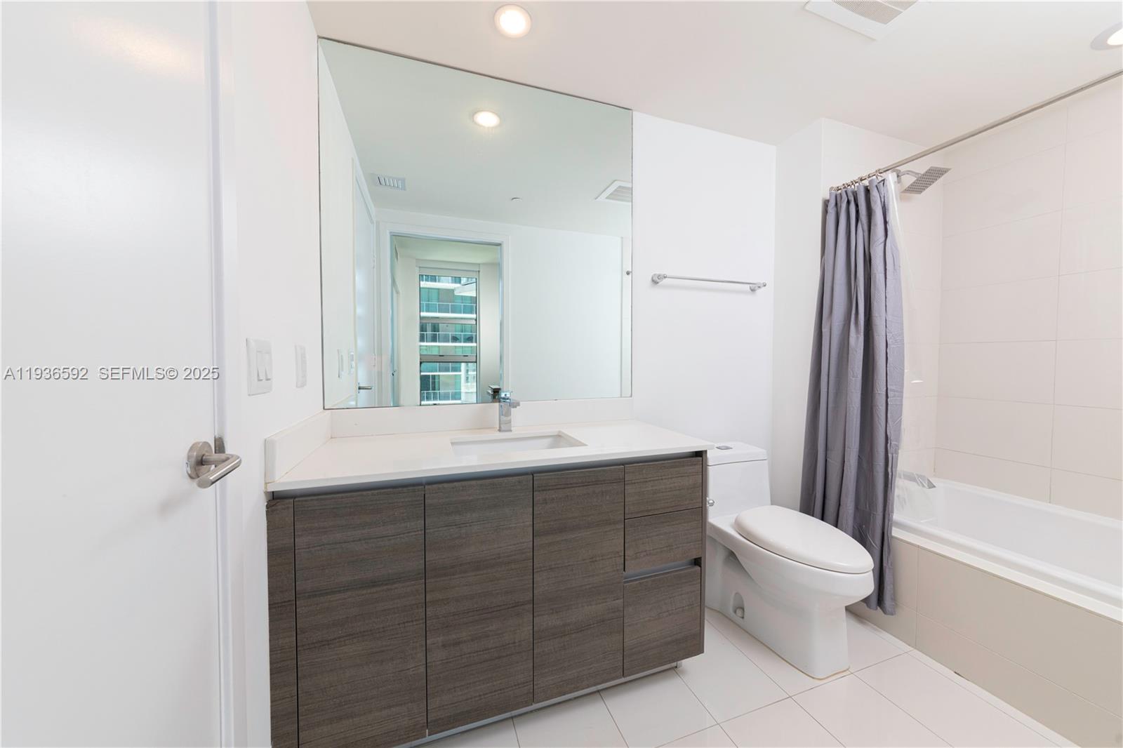 1100 S Miami Ave #1707, Miami FL 33130