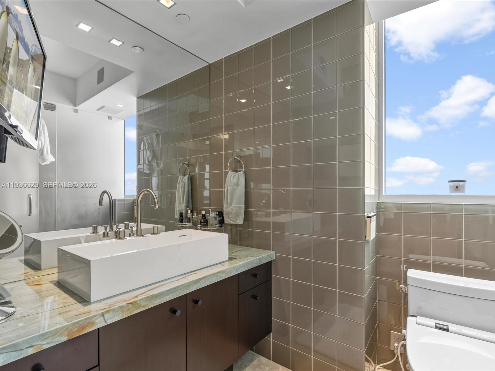18201 Collins Ave #5101, Sunny Isles Beach FL 33160