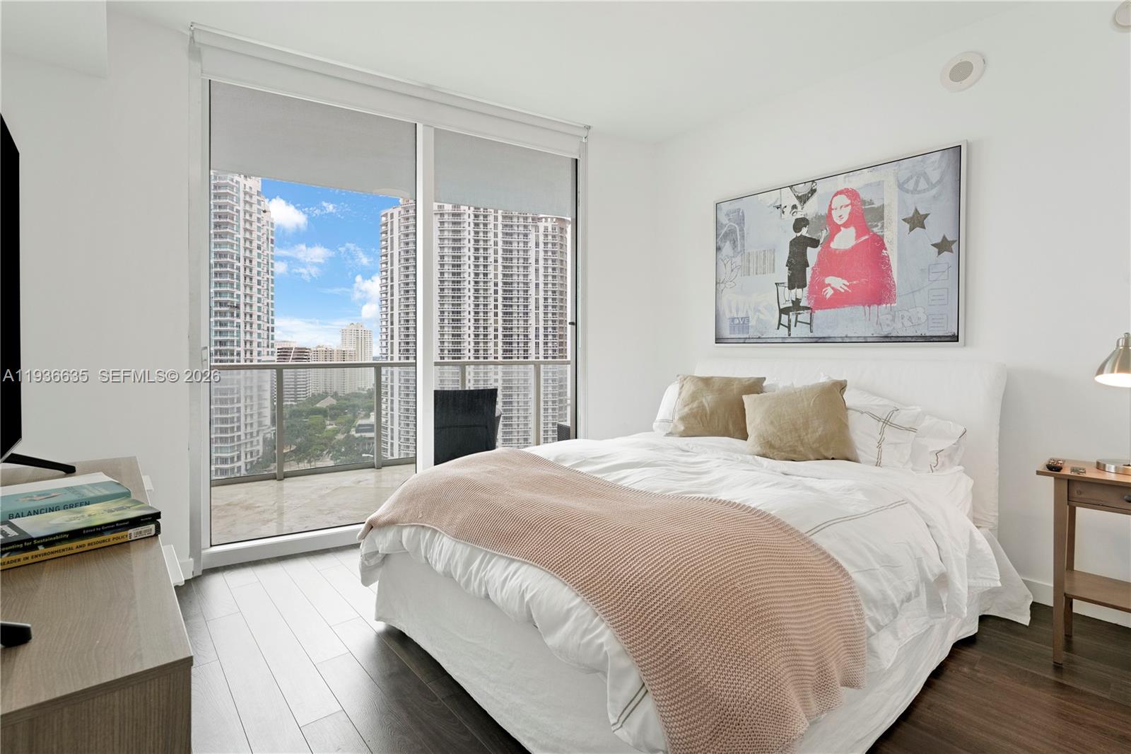 300 S Biscayne Blvd #T-1608, Miami FL 33131