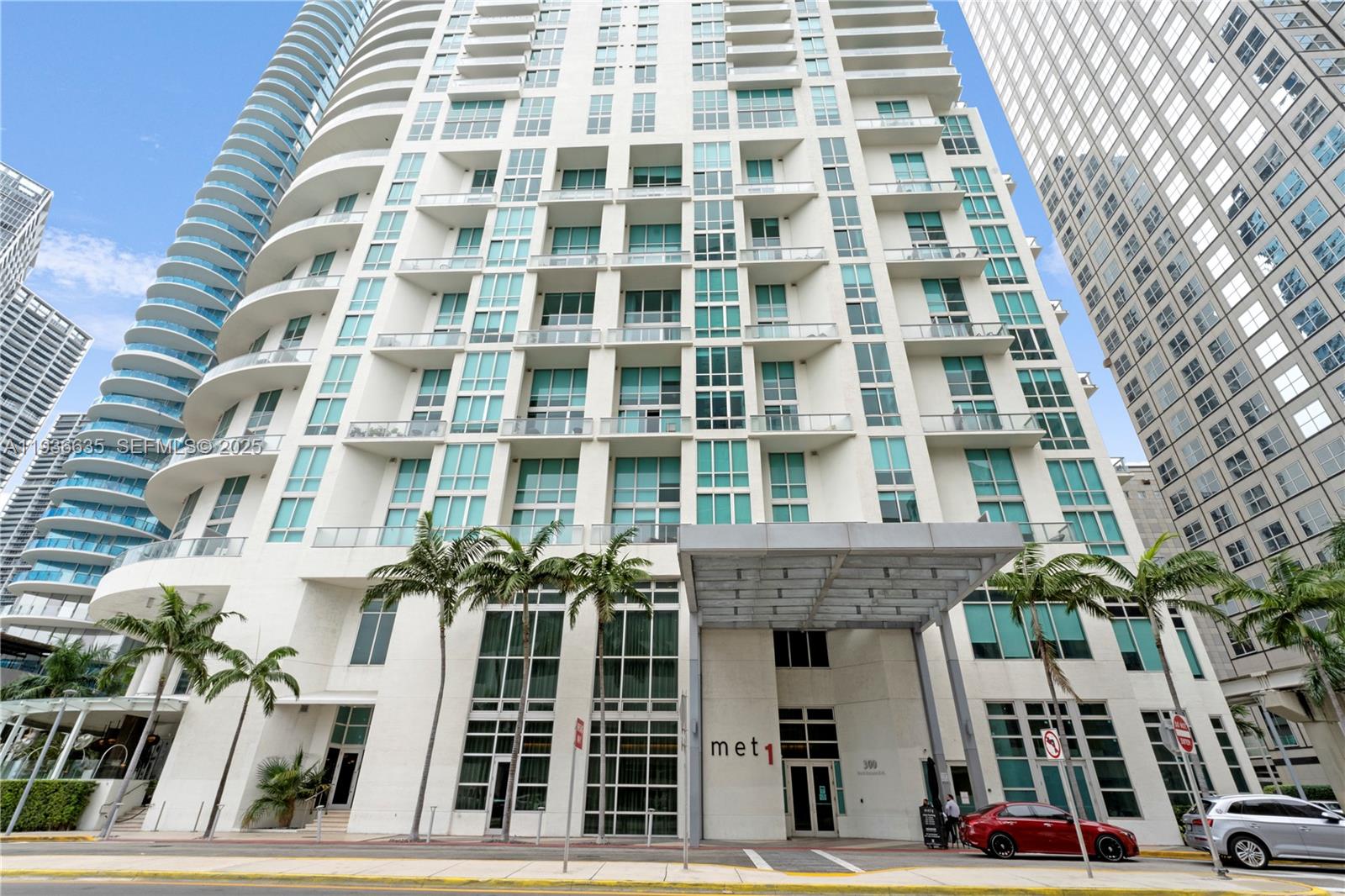 300 S Biscayne Blvd #T-1608, Miami FL 33131