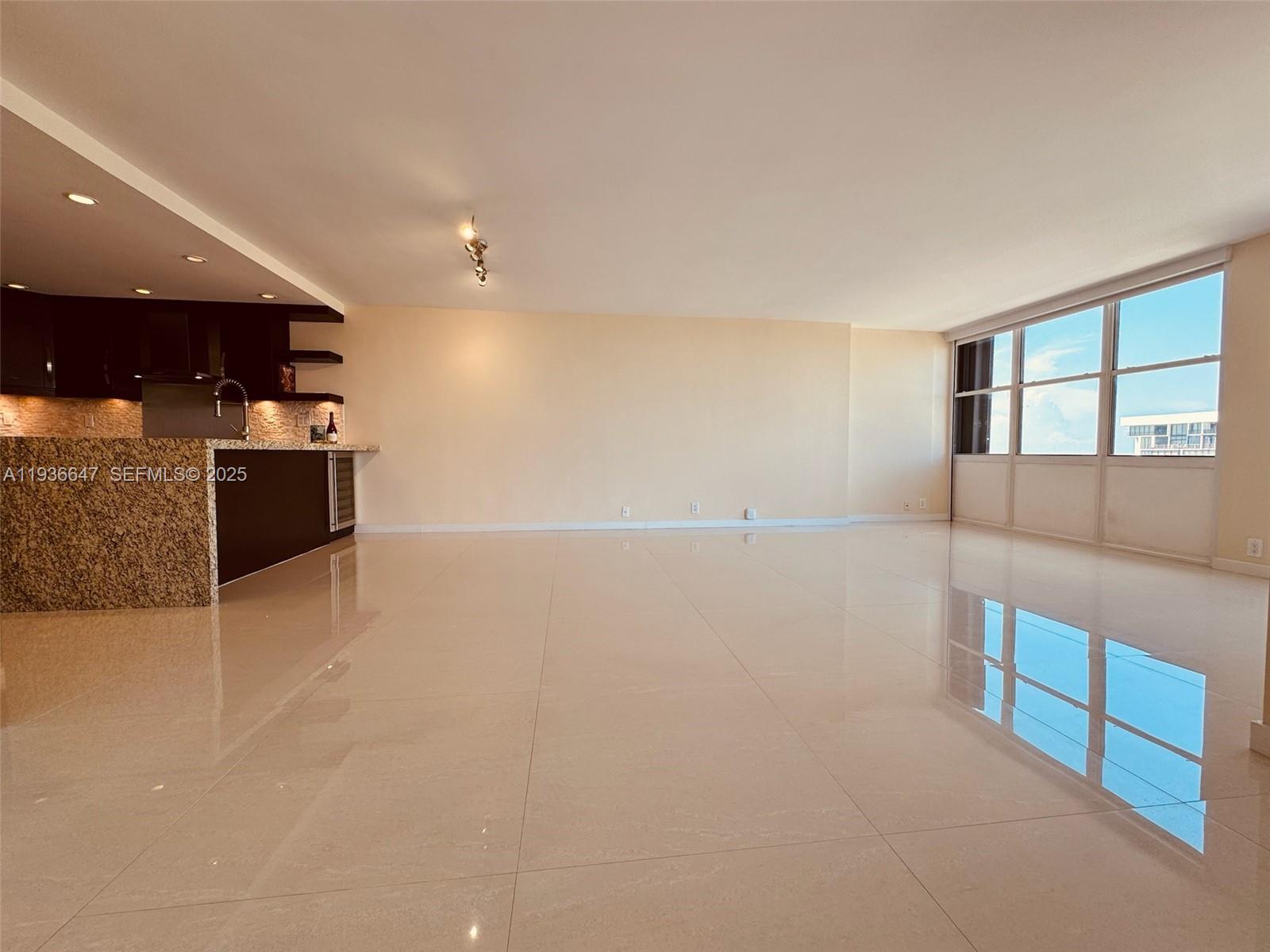 1901 Brickell Ave #B2106, Miami FL 33129