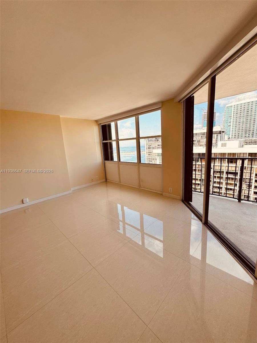 1901 Brickell Ave #B2106, Miami FL 33129