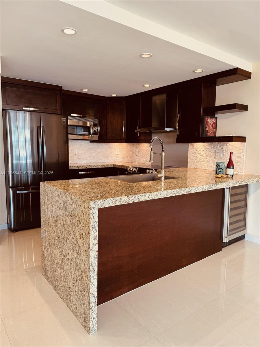 1901 Brickell Ave #B2106, Miami FL 33129
