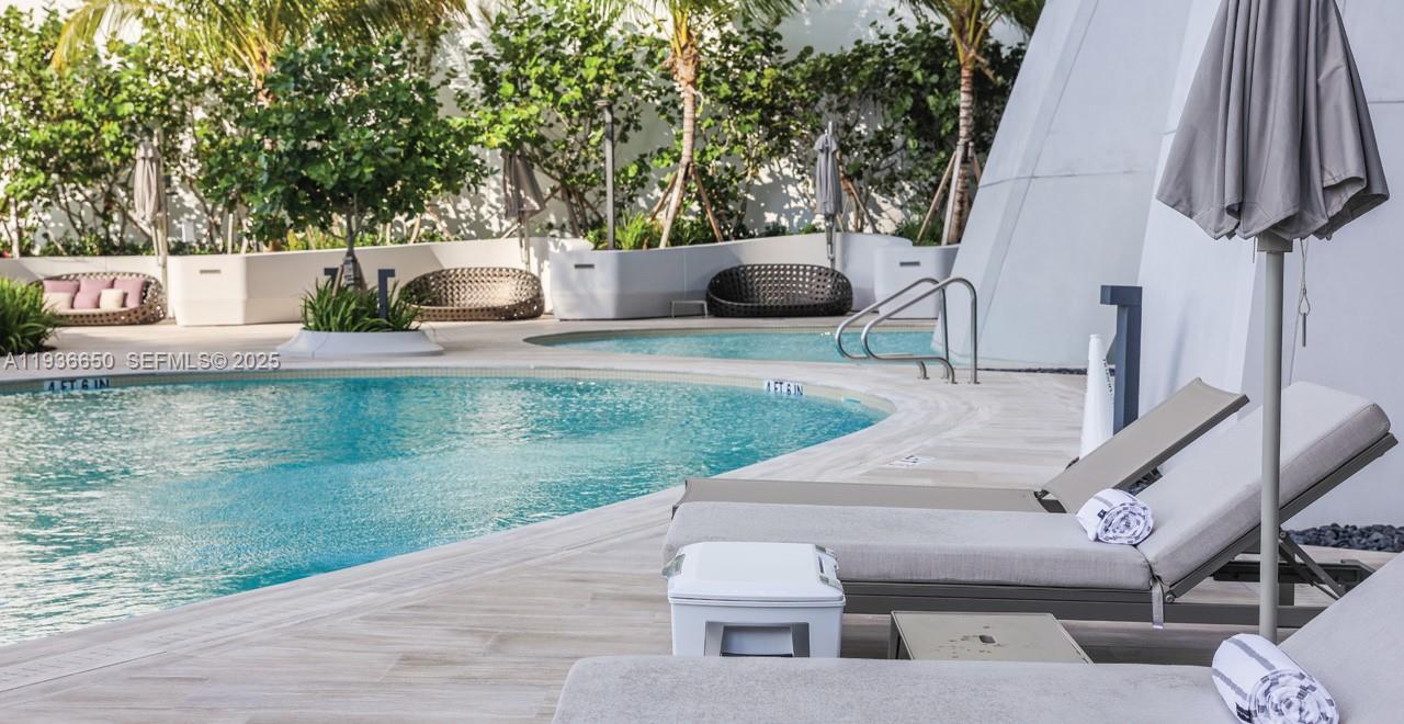 1000 Biscayne Blvd #3802, Miami FL 33132