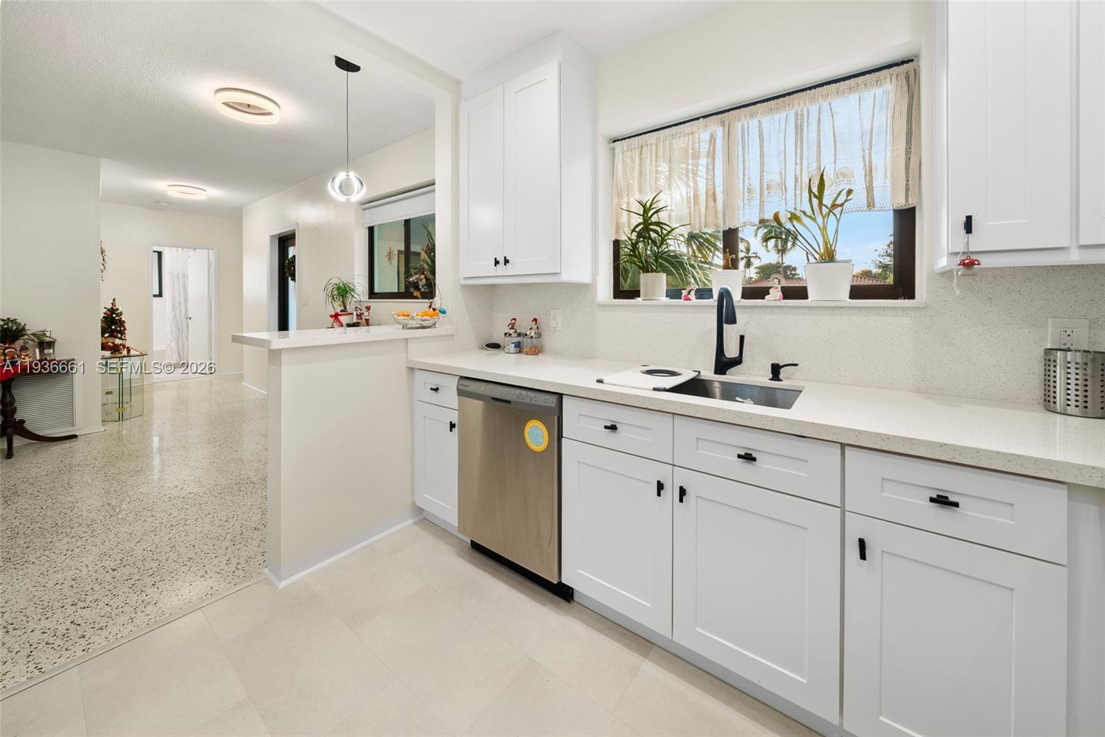 7517 Cutlass Ave, North Bay Village FL 33141