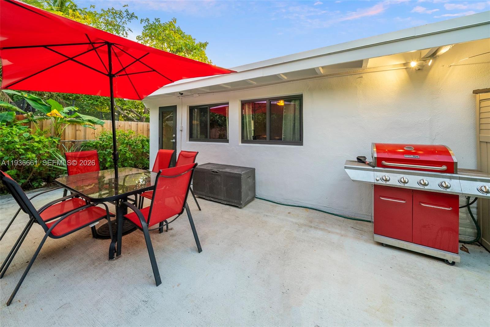 7517 Cutlass Ave, North Bay Village FL 33141