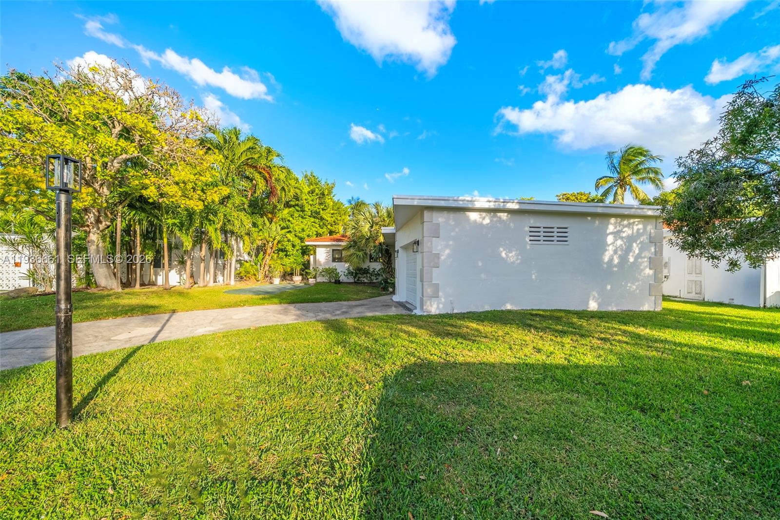 7517 Cutlass Ave, North Bay Village FL 33141