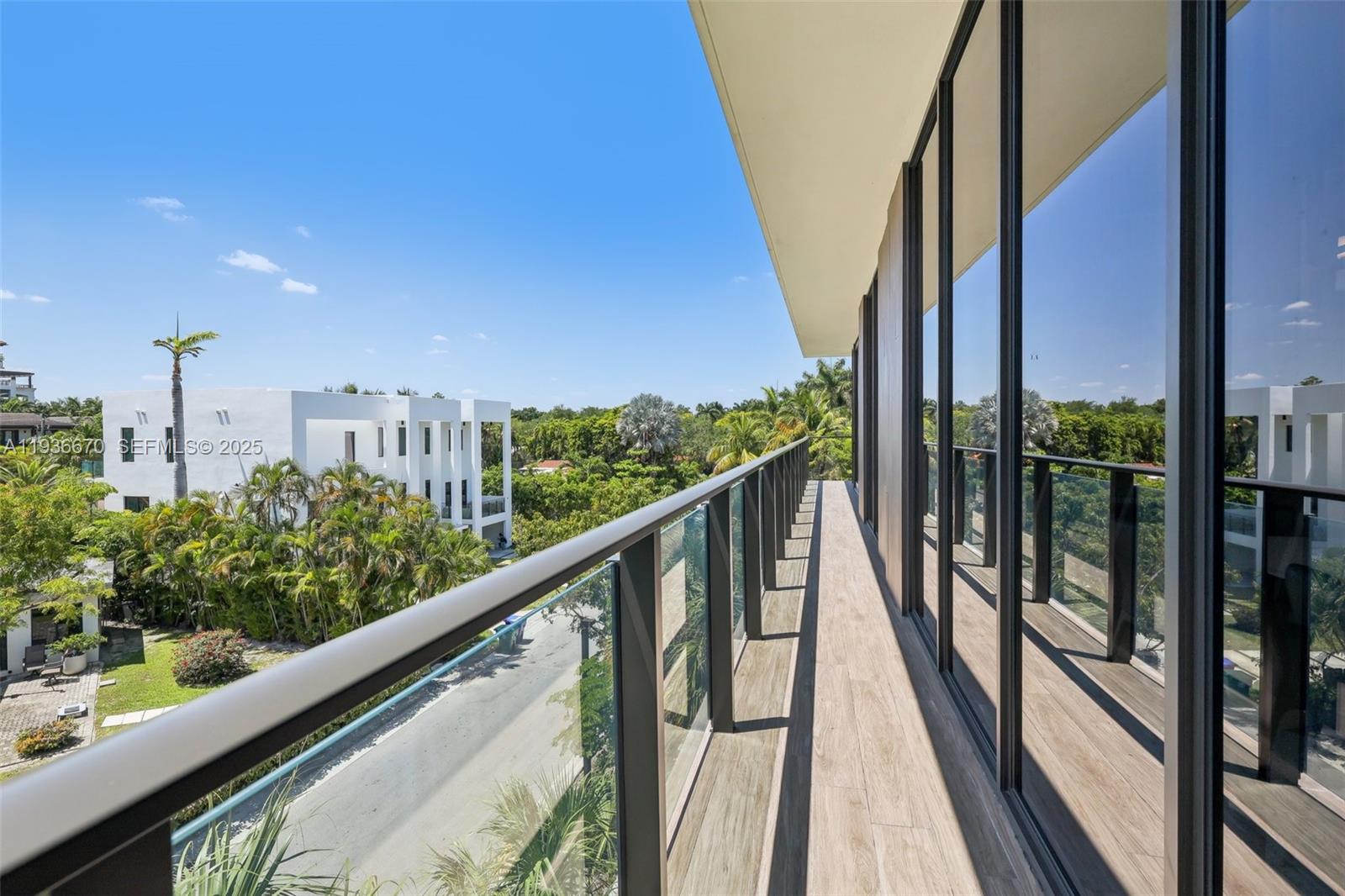 3581 E Glencoe St #309, Miami FL 33133