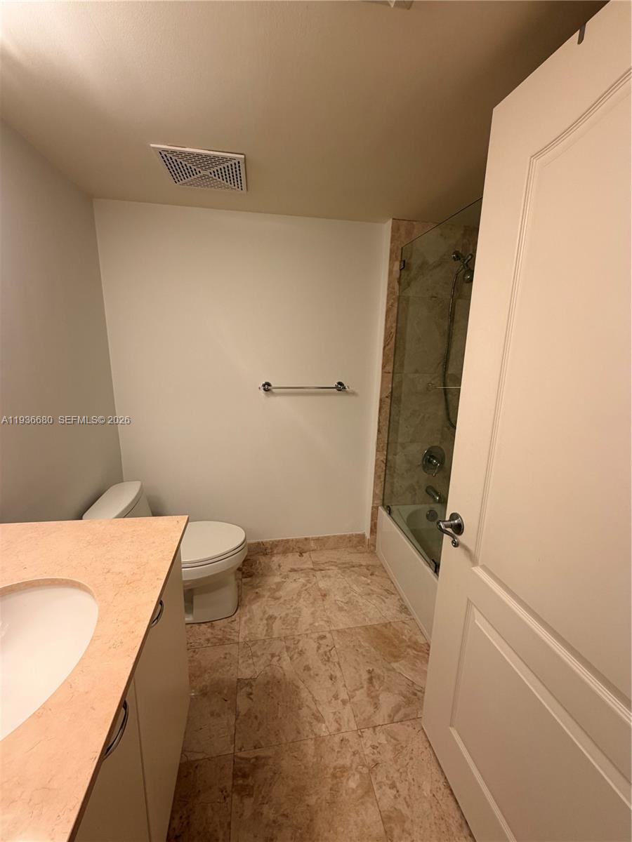 2101 Brickell Ave #1001, Miami FL 33129