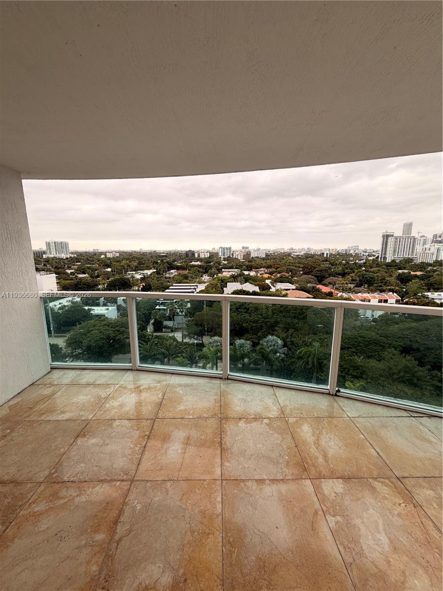 2101 Brickell Ave #1001, Miami FL 33129