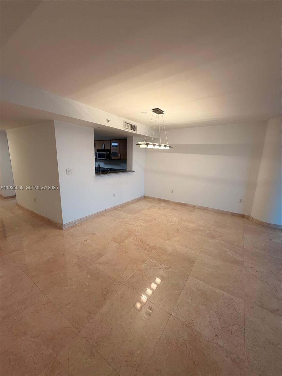 2101 Brickell Ave #1001, Miami FL 33129