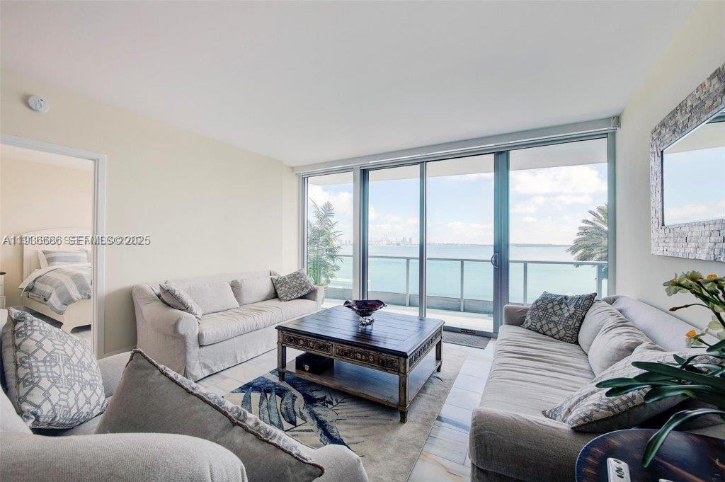 1331 Brickell Bay Dr #903, Miami FL 33131