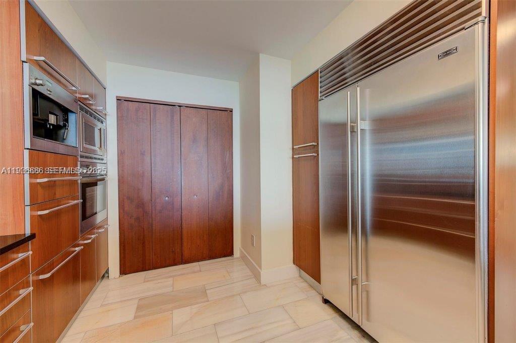 1331 Brickell Bay Dr #903, Miami FL 33131