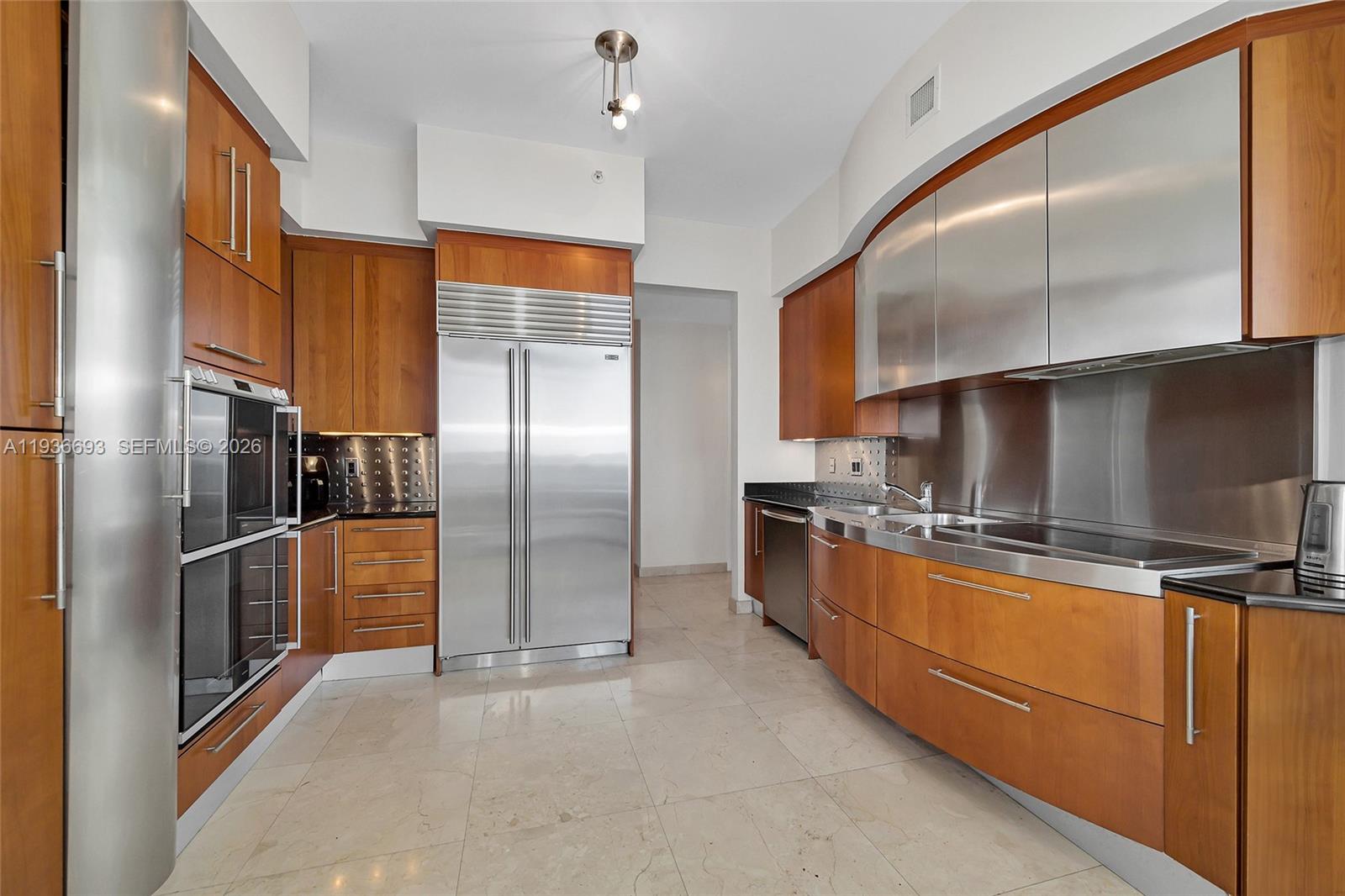 18101 Collins Ave #1609, Sunny Isles Beach FL 33160