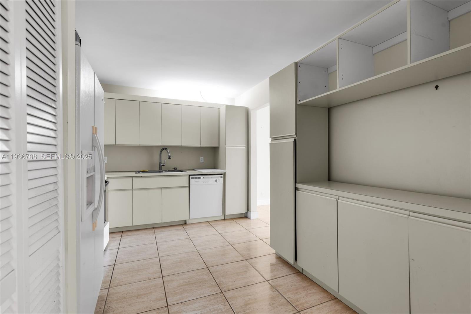 8877 Collins Ave #303, Surfside FL 33154