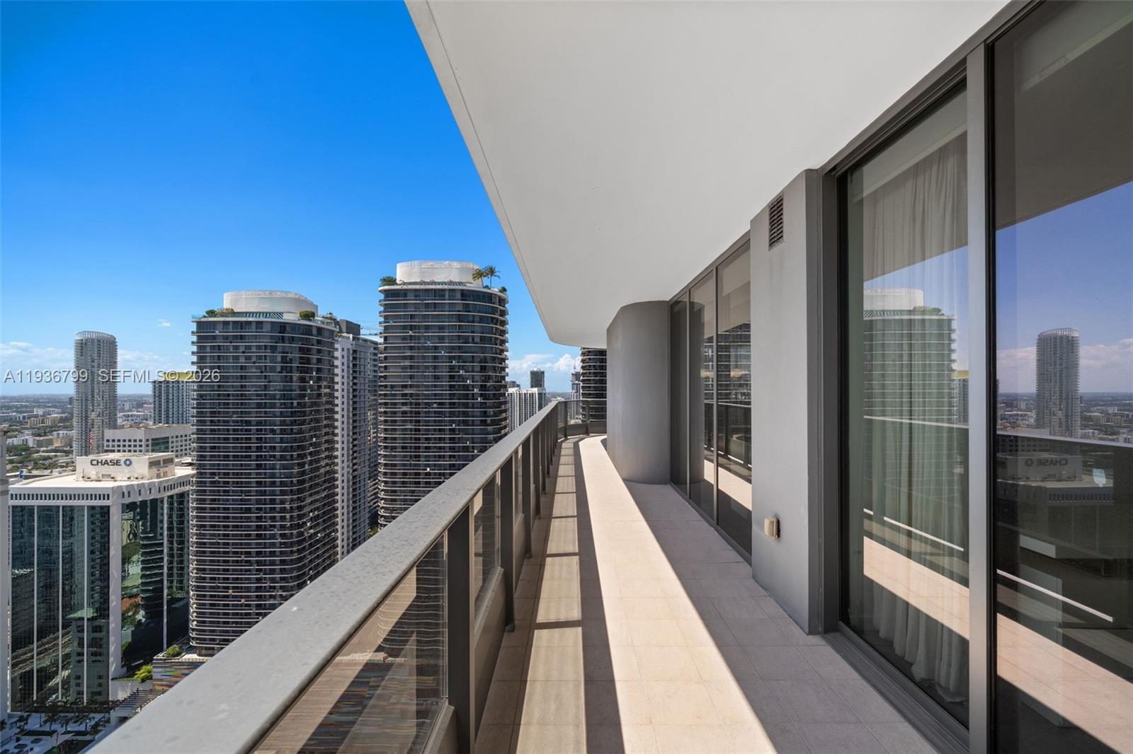 1000 Brickell Plz #4212, Miami FL 33131
