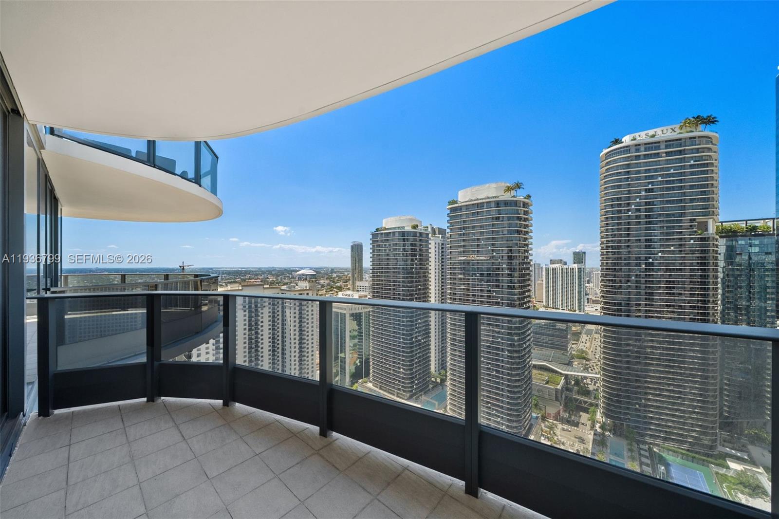 1000 Brickell Plz #4212, Miami FL 33131