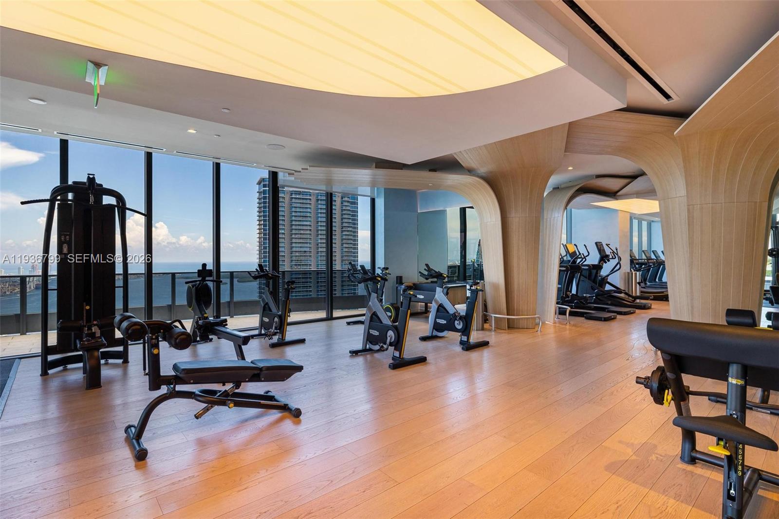 1000 Brickell Plz #4212, Miami FL 33131