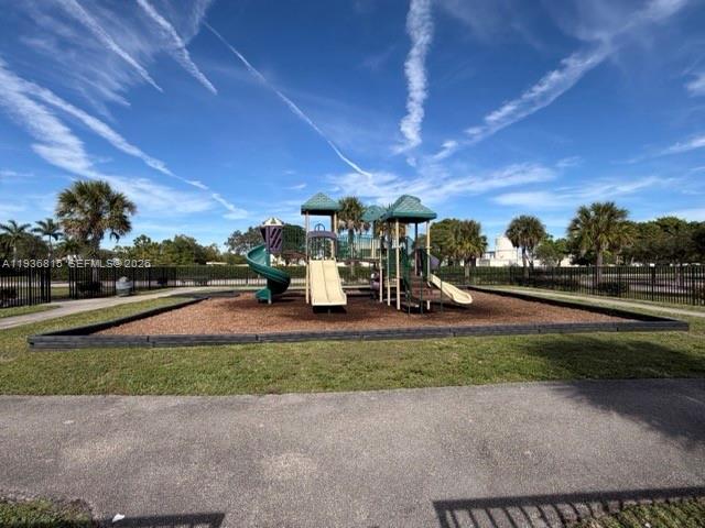 8605 NW 35th Ct #G, Coral Springs FL 33065