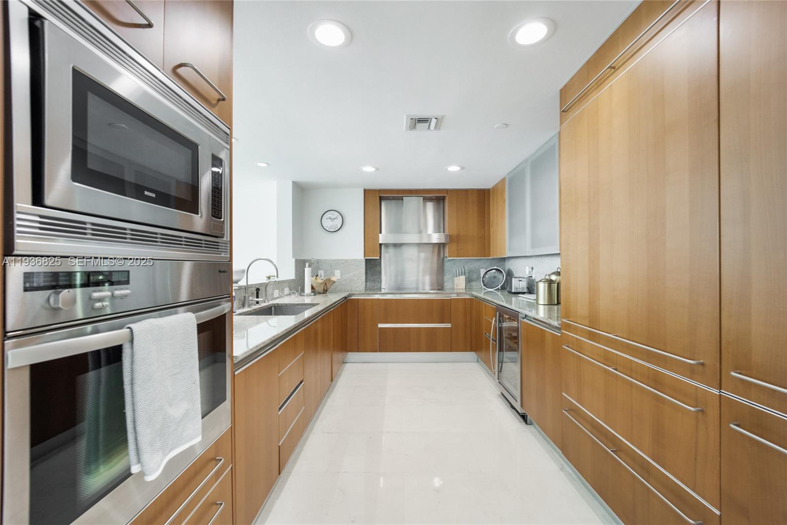 2627 S Bayshore Dr #1602, Miami FL 33133