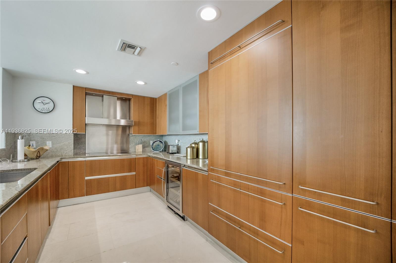 2627 S Bayshore Dr #1602, Miami FL 33133