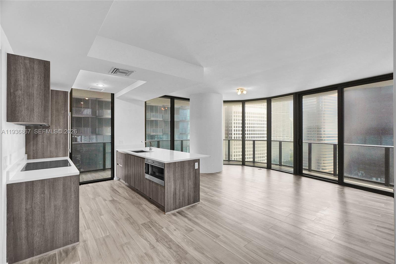 801 S Miami Ave #2405, Miami FL 33130