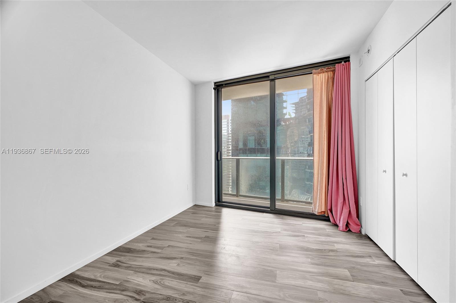 801 S Miami Ave #2405, Miami FL 33130