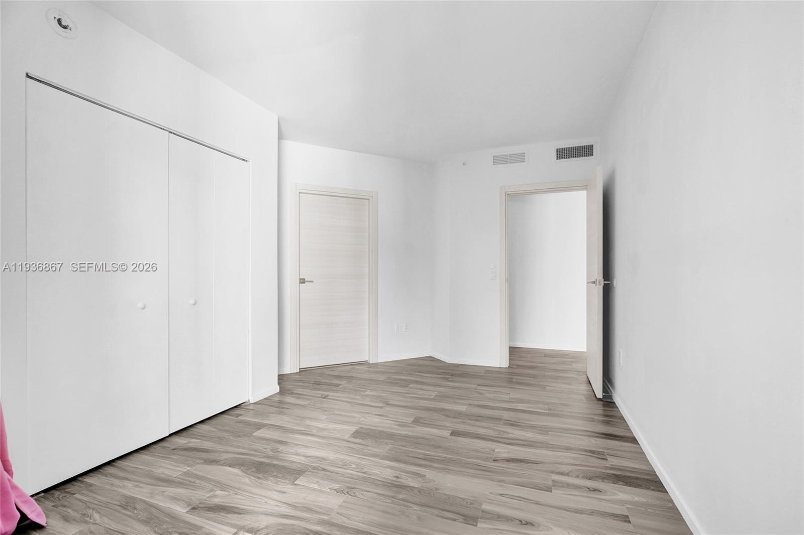 801 S Miami Ave #2405, Miami FL 33130