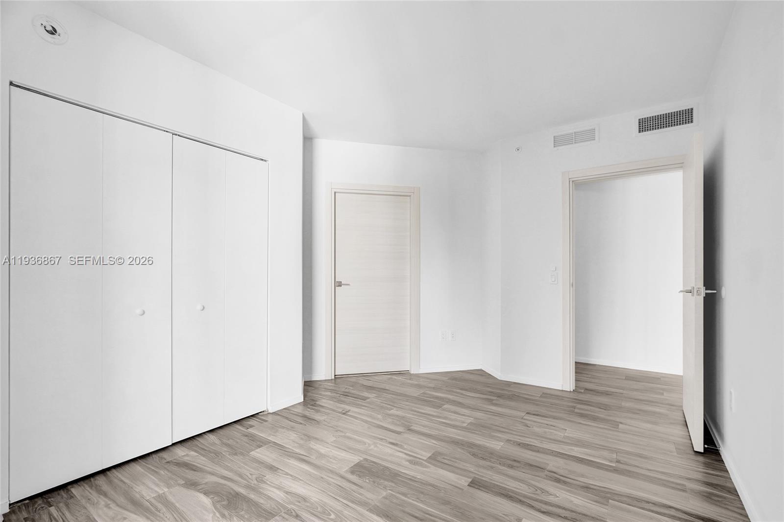 801 S Miami Ave #2405, Miami FL 33130
