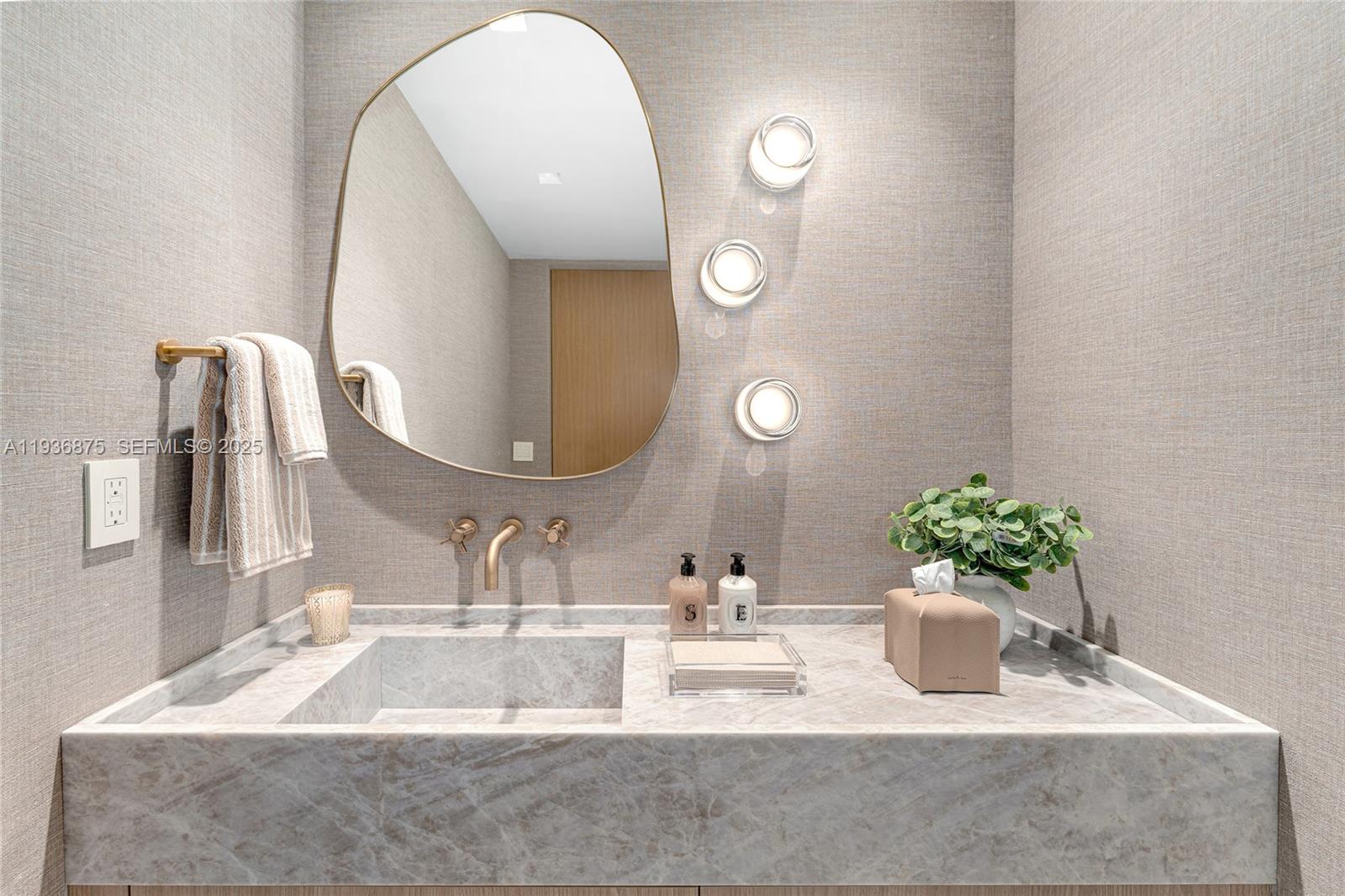 2521 Fisher Island Dr #6201, Miami Beach FL 33109