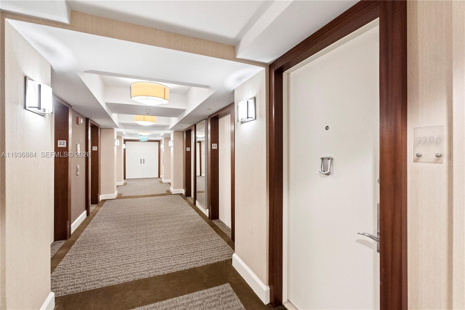 4779 Collins Ave #2204, Miami Beach FL 33140