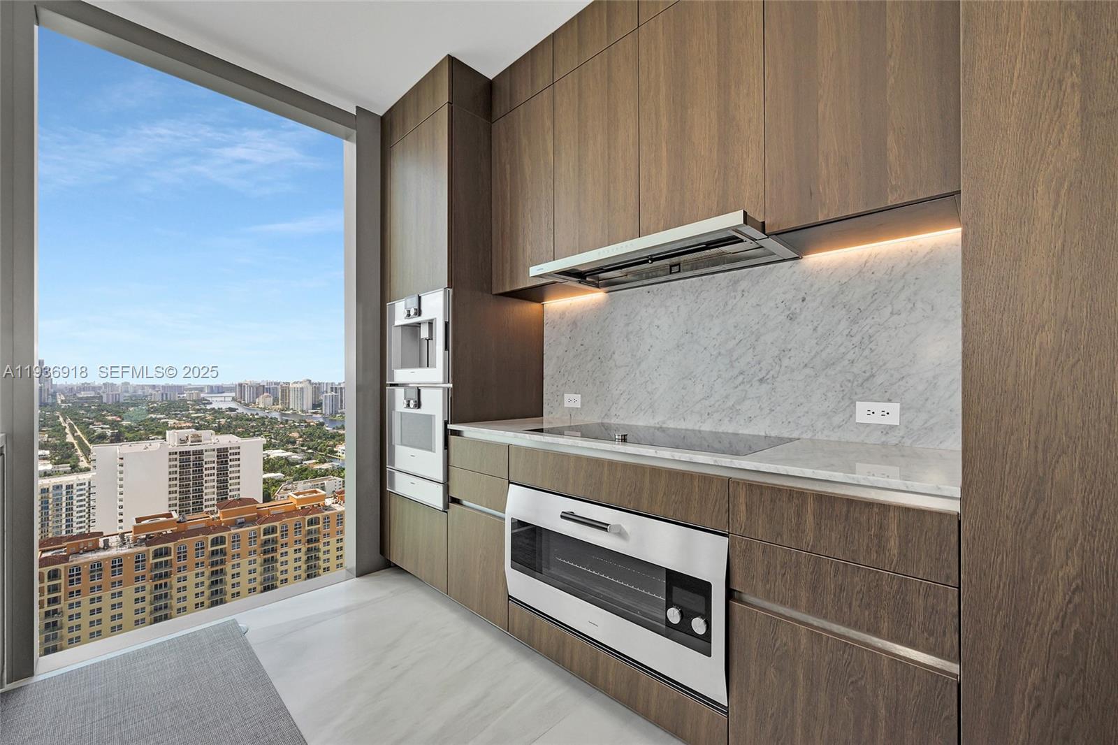 2000 S Ocean Dr #30B, Hallandale Beach FL 33009