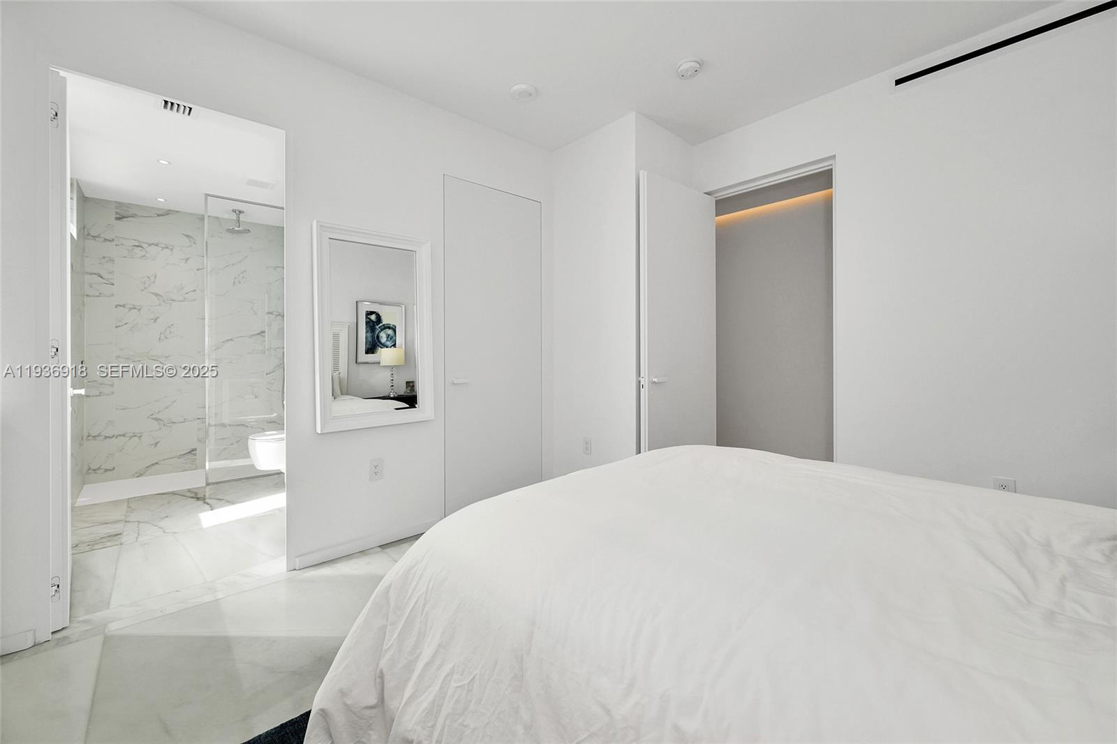 2000 S Ocean Dr #30B, Hallandale Beach FL 33009