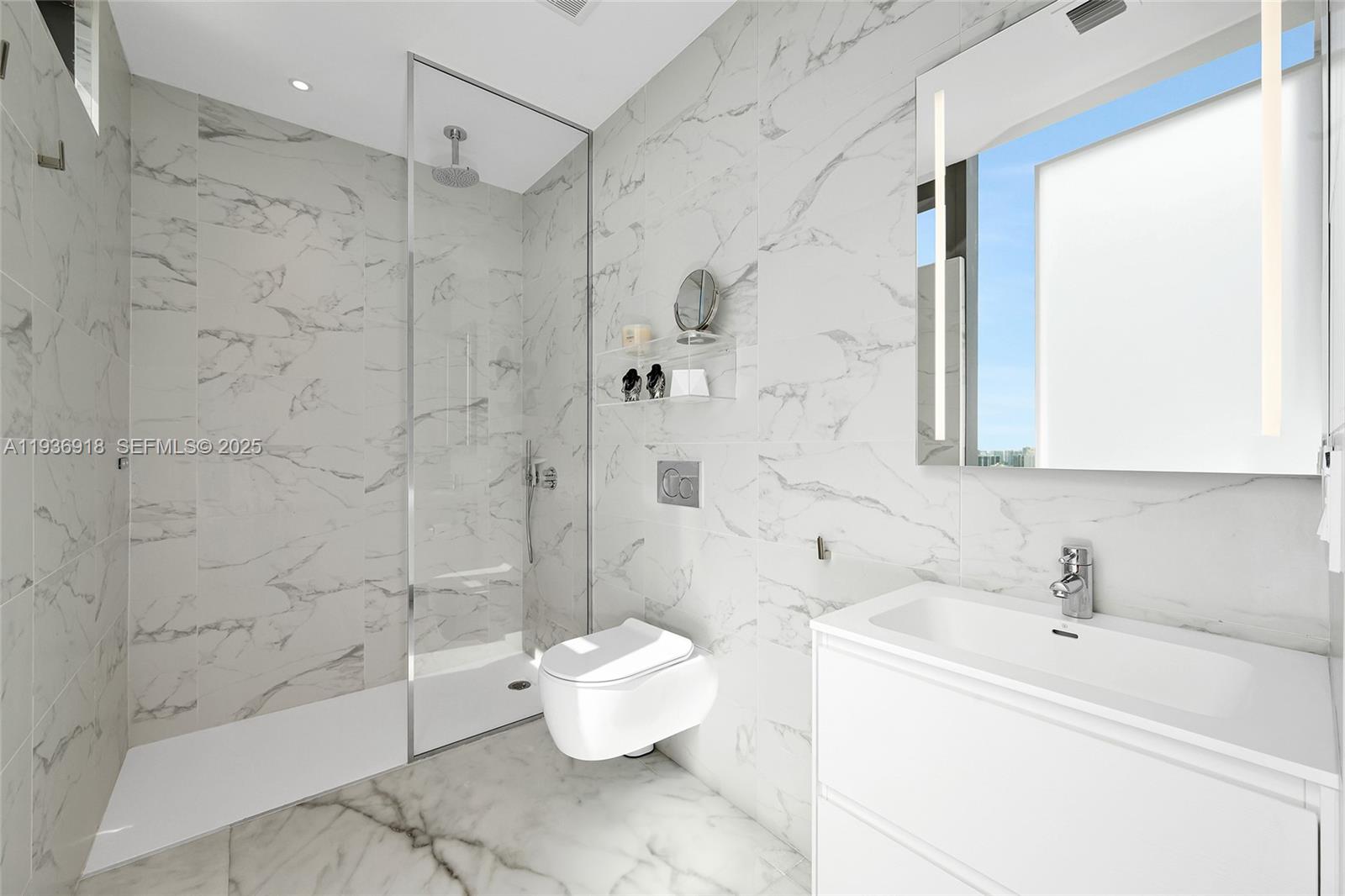 2000 S Ocean Dr #30B, Hallandale Beach FL 33009
