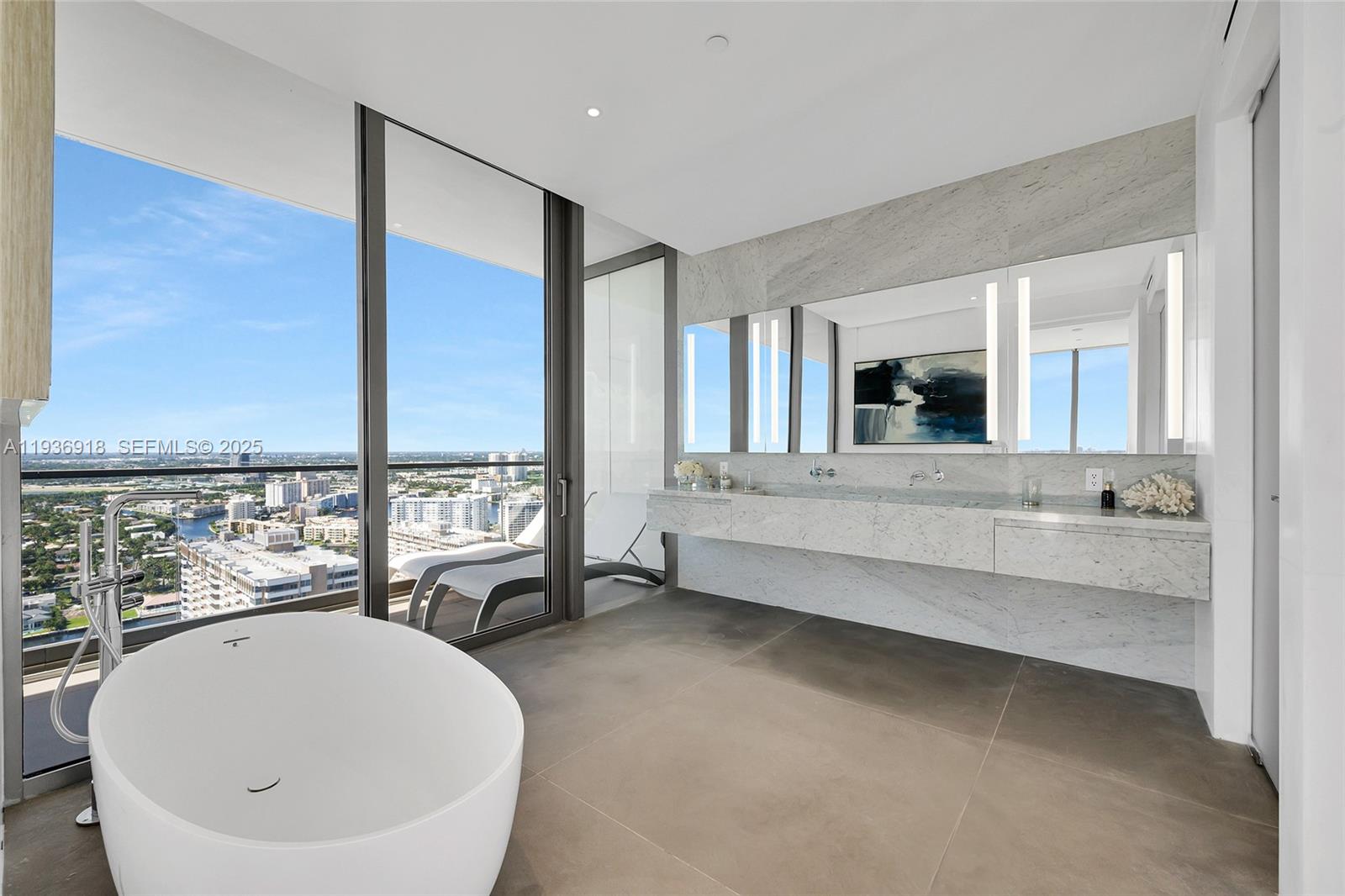 2000 S Ocean Dr #30B, Hallandale Beach FL 33009