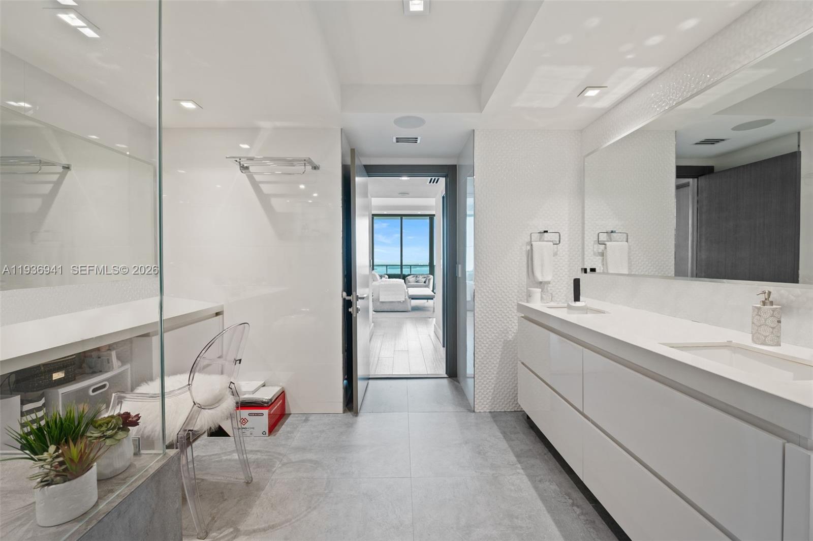 1331 Brickell Bay Dr #2907, Miami FL 33131