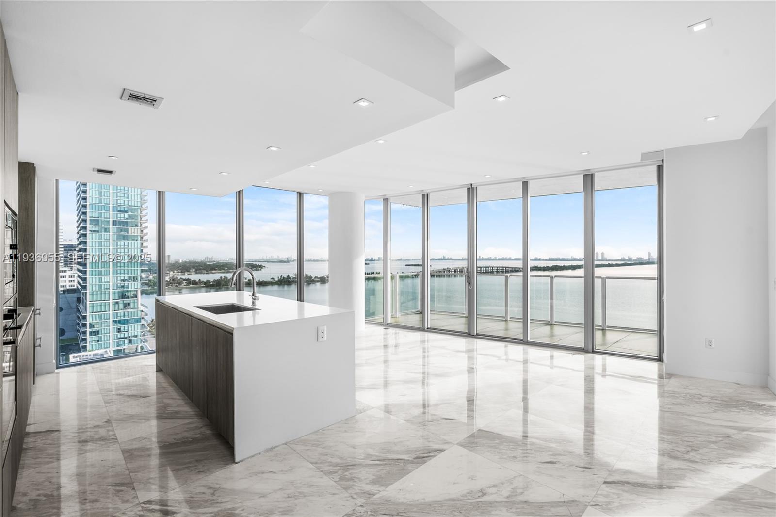 2900 NE 7th Ave #1402, Miami FL 33137