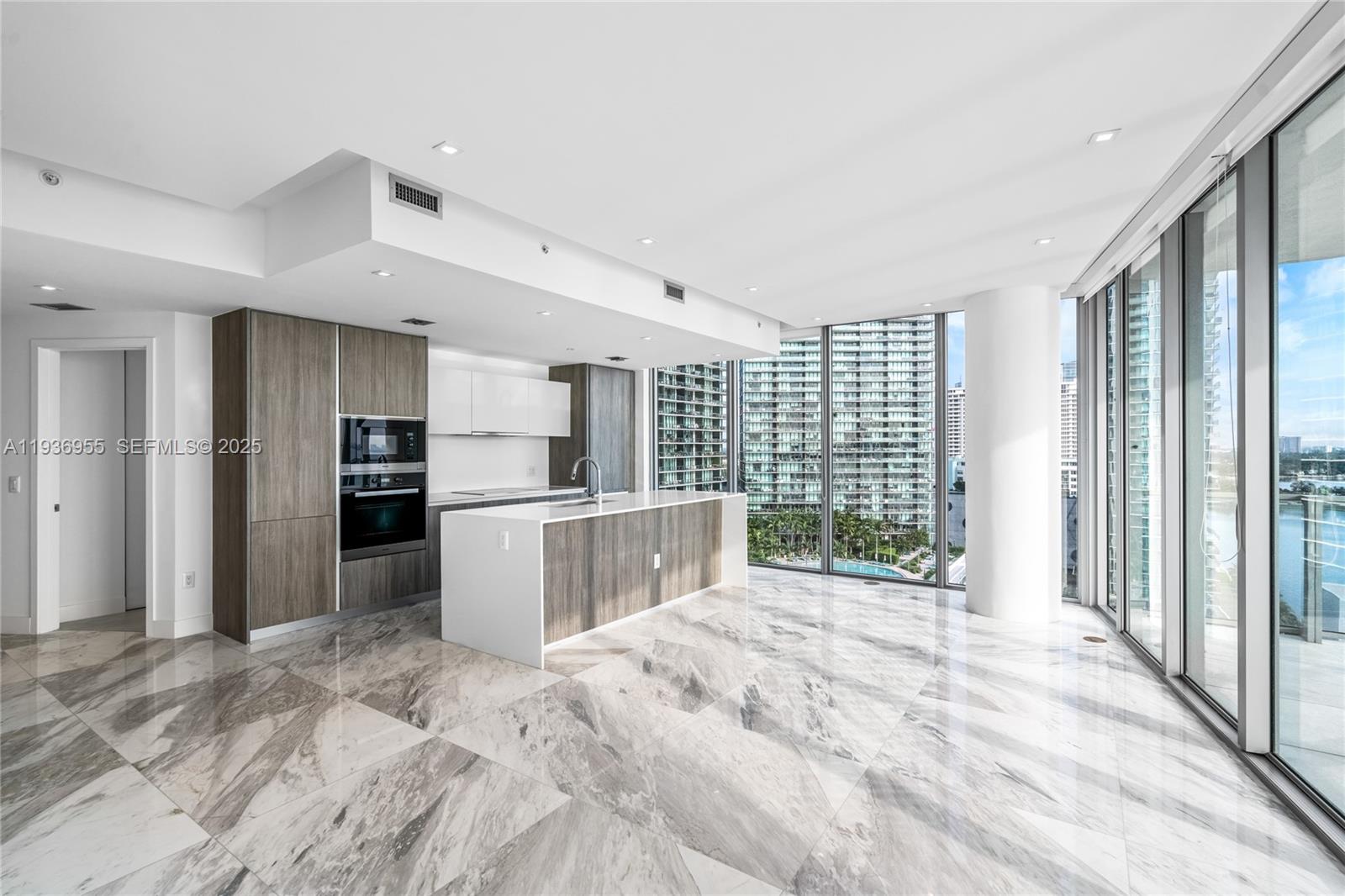 2900 NE 7th Ave #1402, Miami FL 33137