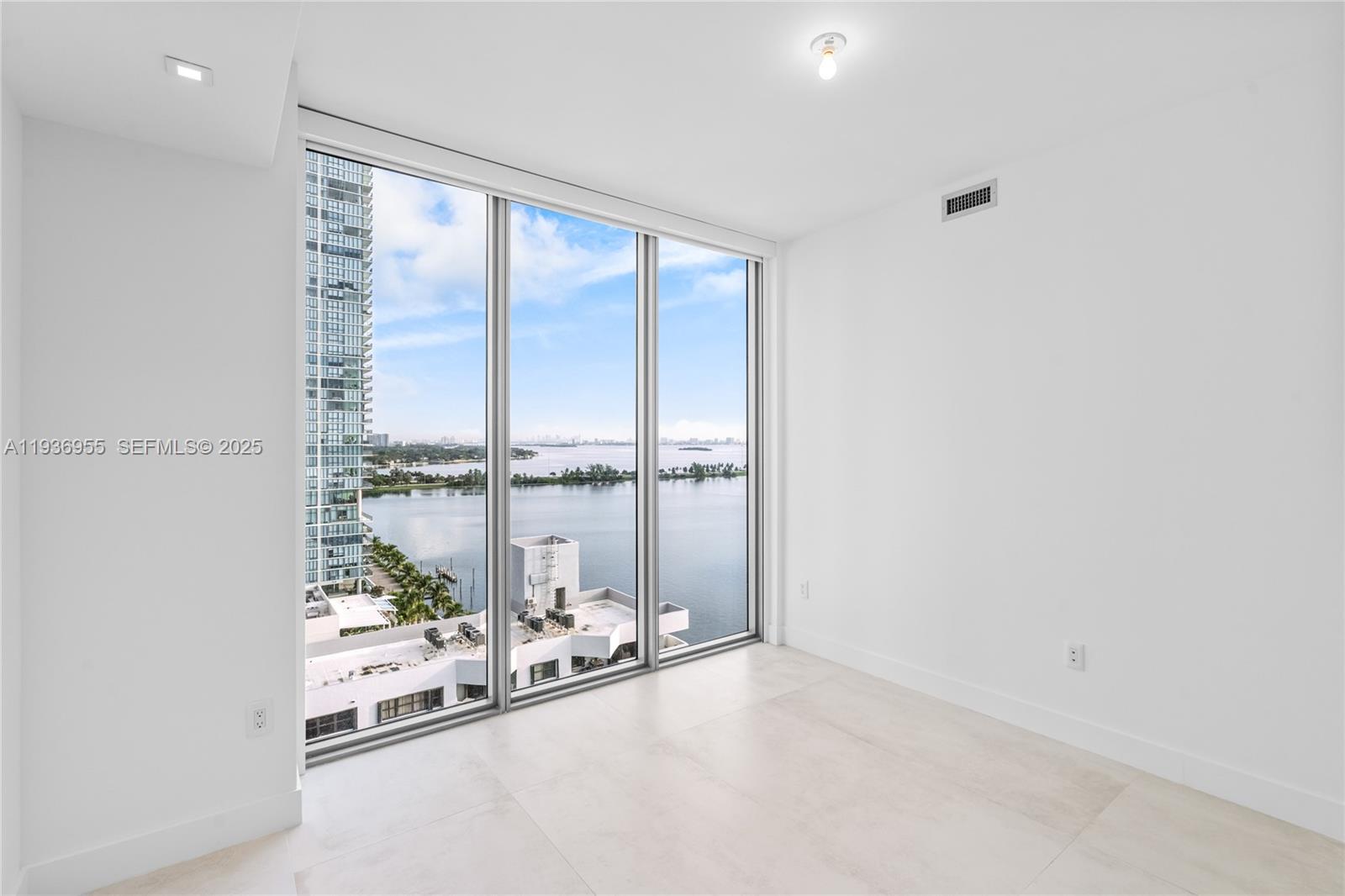 2900 NE 7th Ave #1402, Miami FL 33137