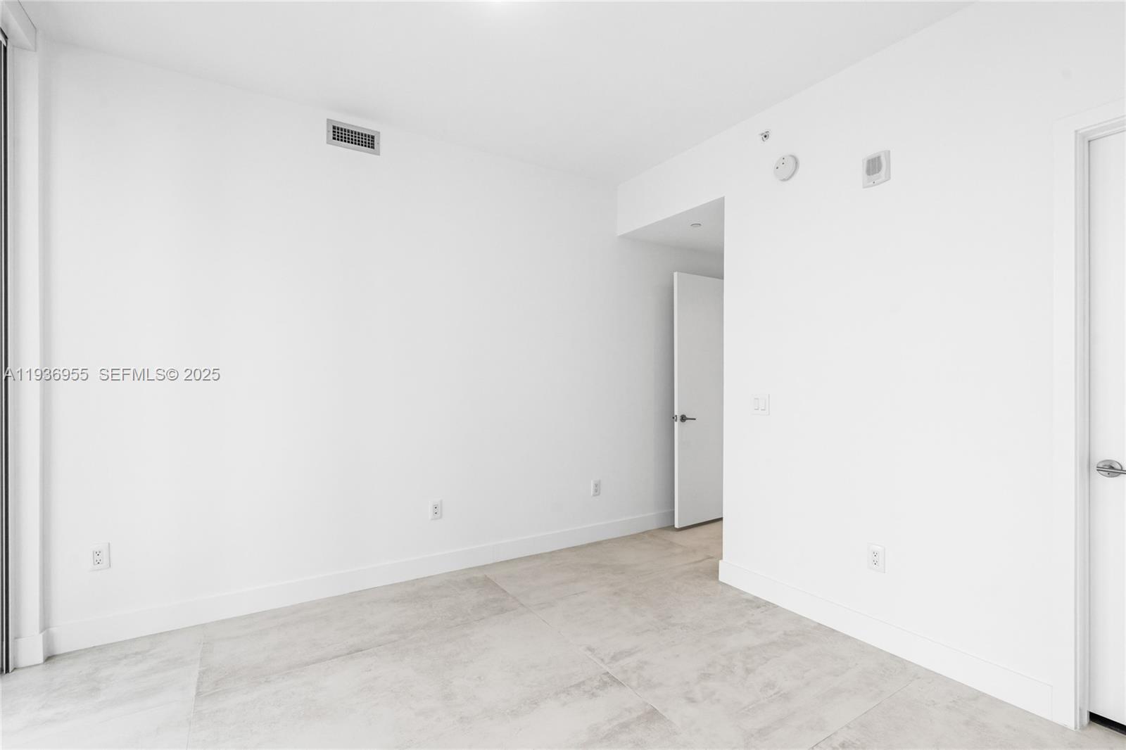 2900 NE 7th Ave #1402, Miami FL 33137
