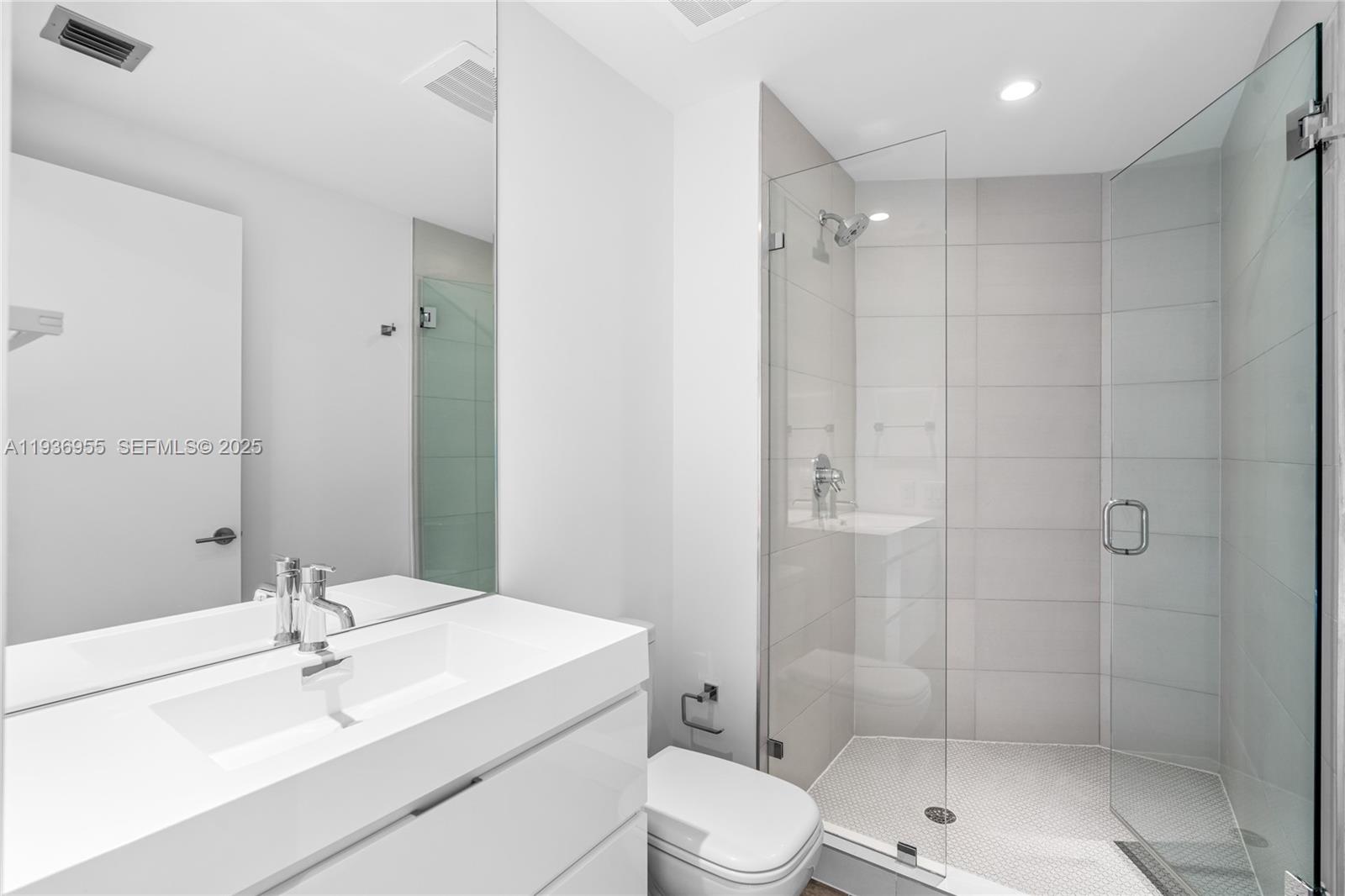 2900 NE 7th Ave #1402, Miami FL 33137